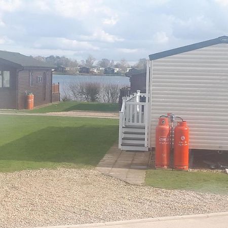 Ksr Hot Tub Holiday Home At Tattershall Lakes Kültér fotó